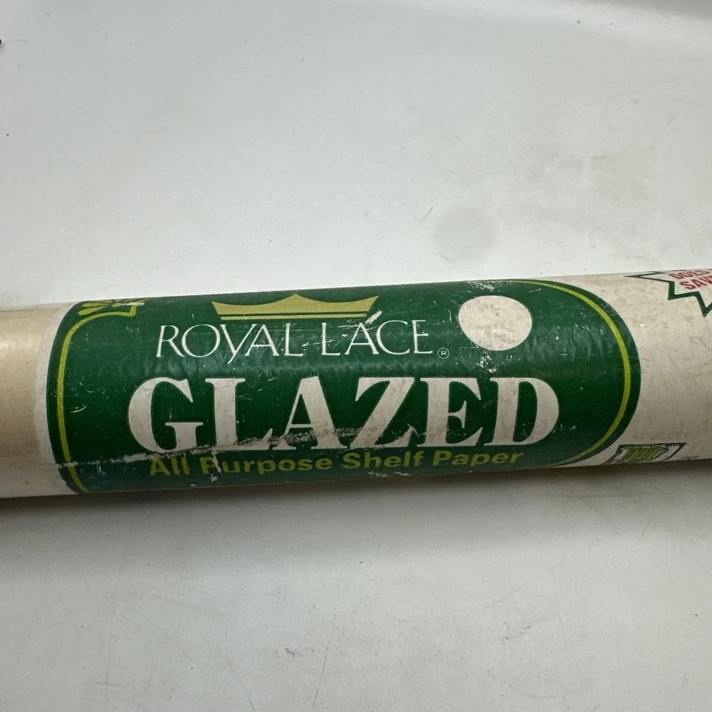 Royal‎ Lace Glazed Shelf Paper 42 Square Feet Made In USA Vintage Never Opened